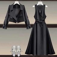 blazer woman 辣妹套装 plus size women's spring suit 2024 new strap slimming vest dress suit short jacket two-piece set