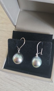 18K  南洋珠耳環  約12mm   配silver耳鈎，平放