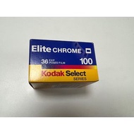 （目前僅剩1個 ）（價錢$200/個）現貨2001.11  Kodak 柯達 Elite Chrome 100 /135/36張 未拆封絕版過期底片