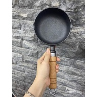 Monolithic Cast Iron Pan - Deep Iron Pan With Wooden Handle size 13cm