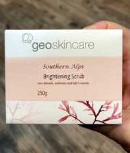 GEOSKINCARE 阿爾卑斯磨砂膏 250克