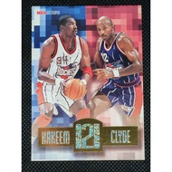 Nba Hoops Head 2 Head Hakeem Olajuwon, Clyde Drexler! nba card