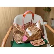 Goyard Goyard
Limited Edition Pearl Color Child Mother tote Bag tote Shopping Bag
Size: 38 x 28
Gift