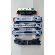 *NEW Paket Murah Rangkaian Miniatur Kereta Api ,lokomotif cc201