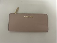 Michael Kors 長款拉鍊錢包