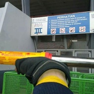 DNS Red Flare Ultras Hooligan Supporter Signal SOS Outdoor