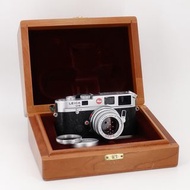 Leica M6 + Summicron 50mm F2 50/2 v4 Year of the Rooster Special Edition rangefinder camera model, 1