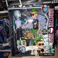 R1 23A Barbie - Monster High Mansters 2-pack Gil Webber and Deuce Gorgon