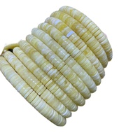 Shenzhen Songgang Exquisite Amber Beeswax Natural White Nectar Wax Pill Bracelet Live Welfare LYAJIE