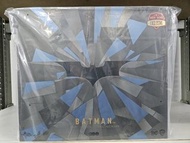 Hottoys MMS 697 WB100 Batman