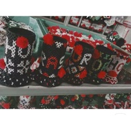 Beautiful flower vase free name 5 letters