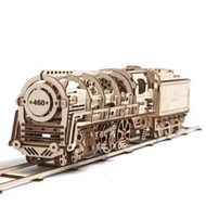 全新未拆！Ugears【蒸汽火車頭】烏克蘭 木質機械傳動模型 (需自行組裝！)