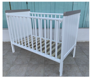 Seni Daya Angelcot Local Made Solid Wood 3 in 1 Baby Cot c/w Rollers with adjustable Base Level Drop