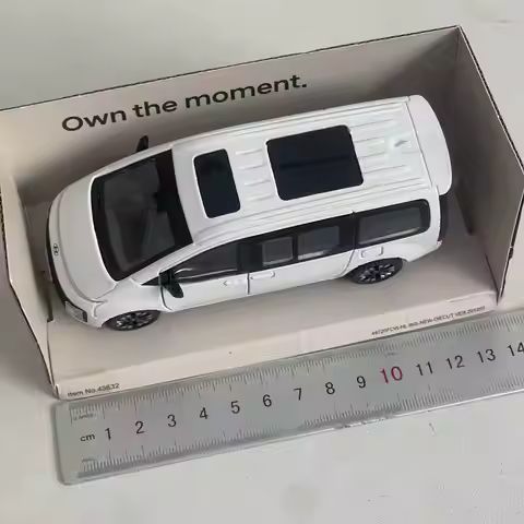 Die-cast metal toys 1:38 scale hyundai STARIA Lounge Display Collection Alloy pull-back car model gi