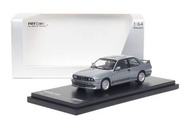 AR Box 1:64合金模型！寶馬BMW授權產品，3 Series 3系 M3 第1代Mk1 E30 Sedan房車版。第四批發售中，灰色Grey (630103001)。獨立格栅装飾，黑色綫條装飾