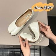 Ninja Tabi Shoes Woman Microfiber Leather Comfy Flats Split Toe Slippers Soft Bottom Loafers Brief