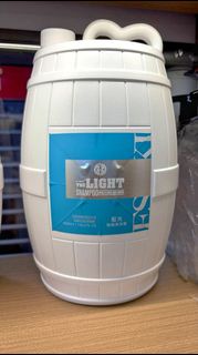 歡迎自取 E-saki 藍光洗頭水 藍光強健潔淨露 洗頭水 洗髮精 4000ml 美髮店專用 業務用 公司貨 台灣製 esaki