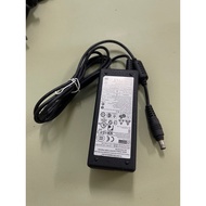 original used Samsung laptop np270e4e np300e4v 300e4a charger 65w cpa09004a 3.16a 100% working