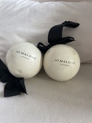 Jo Malone London 的英國梨與小蒼蘭香皂。