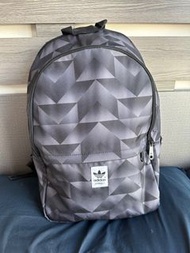 Adidas 背囊
