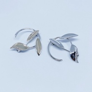 Denni Leaf Brooch Pin with Cubic Zirconia