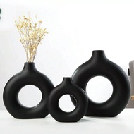 1 Piece Scandinavian Simple Geometric O-Shaped Vase, 5.6*5.2/7.5*7/9.1*8.4 Size, Resin Material, War