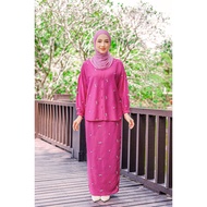 LEESA 01 - Fuchsia Pink