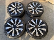 19” Tesla Moeld 3 Nova版原裝正廠 新車拆呔鈴99新 連Pirelli P ZERO 輪胎235/40/19