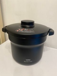 Thermos(日版） 燜燒鍋，4.3L 適合4-～6家庭