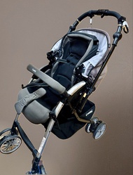 Combi Umbretta Pre 雙向嬰兒車