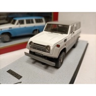 MK 1 43 Toyota Land Cruiser Off-Road Touring Vehicle Model LandCurier FJ55 1978 Gray White
