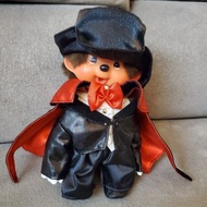 Monchhichi 公仔吸血鬼，年代久遠不合完美人仕