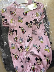 日本有吊牌Disney baby 米奇米妮翠兒小飛象 純棉超柔軟親膚透氣  party 百日宴 滿月 一歲 newborn 包屁 夾衣 造型衫   cosplay  BB哈衣 連身衫  連體服 初生 