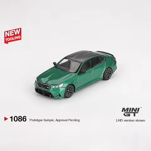 MINI GT 1:64 BMW M5 (G90) Isle of Man Green Metallic Alloy Die Cast Car Model Collection Gift