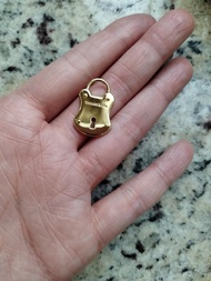 Tiffany lock pendant 18k