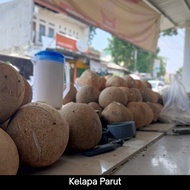 kelapa parut segar tua/muda1 butir