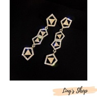 Fashion Design Earring By Ling's Shop