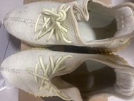 Adidas Yeezy Boost 350 V2 米白色
