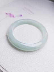 超值優惠價|高貴|緬甸A貨翡翠細糯冰甜果綠寬版完美平安手鐲#57.5