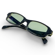 成色極佳的山本耀司 (Yohji Yamamoto) 復古 52-8001 方形太陽眼鏡，黑色和金色，配有近視鏡片，日本製造