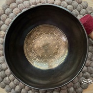 喜馬拉雅。頂極靈療頌缽。全手工黑金。生命之花