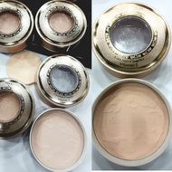 Cinema powder vitamin E