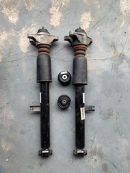 BMW 後避震器及尾燈組