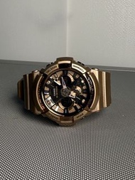 Casio G-Shock 玫瑰金手錶是 GA-200GD-9B 型號
