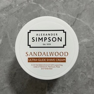 Uk Simpson Sandalwood น้ำยาโกนหนวดสำหรับผู้ชาย Simpson Sandalwood 180Ml