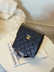 Chanel 23A高級手工坊 雙肩包 黑金