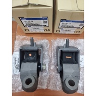 Ford Ranger 2.2 tripod rubber 2013-2021 code AB3Z6038S & AB3Z6038W (Ranger tripod rubber, Mazda BT50