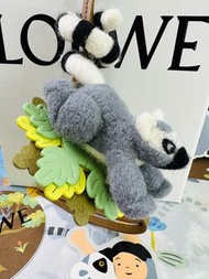 SOLD💪🏻LOEWE 🦊 Suna Fujita (Lemur Charm) 現貨全新香港LOEWE專門店購入🎁行貨不是水貨🎁不需落訂面對面真誠交易🤝不議價賣完即止🦊Complete Full Se