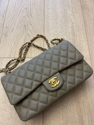 Chanel Double Flap 款手袋