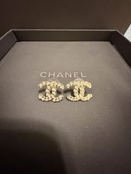 Chanel 雙C耳環